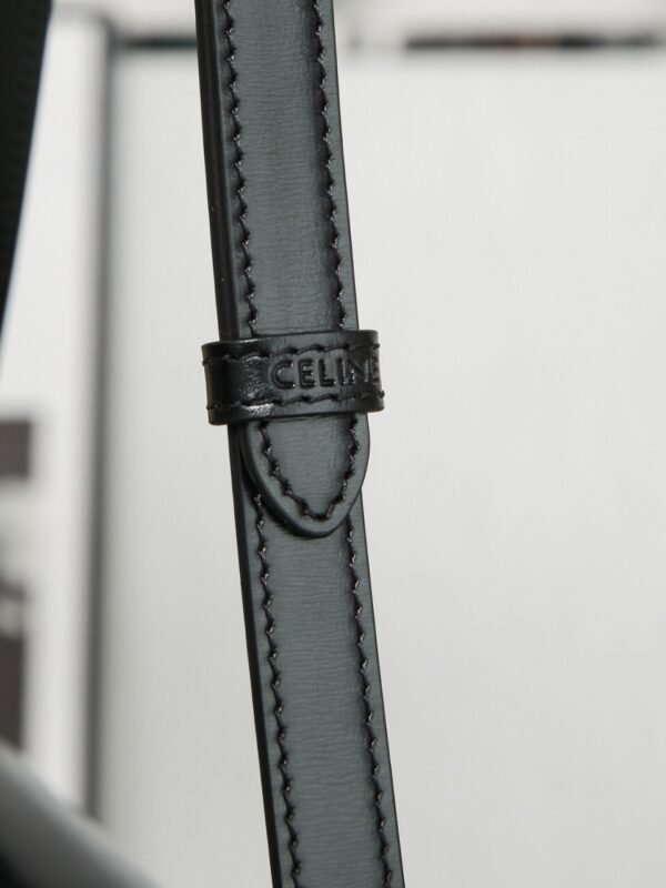 CELINE TEEN TRIOMPHE BAG IN SHINY CALFSKIN BLACK