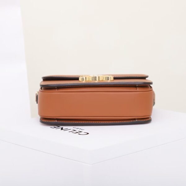 188423BFN-04LU (4) Celine TEEN TRIOMPHE BAG IN Natural Calfskin