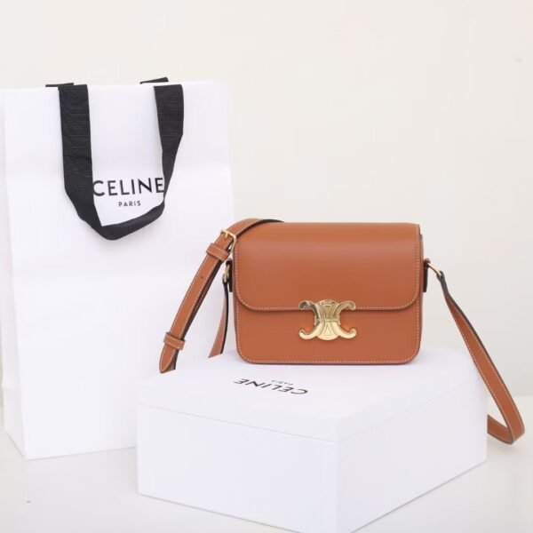 188423BFN-04LU (8) Celine TEEN TRIOMPHE BAG IN Natural Calfskin