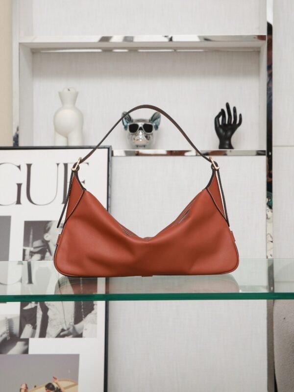 CELINE MEDIUM ROMY IN SUPPLE GRAINED CALFSKIN