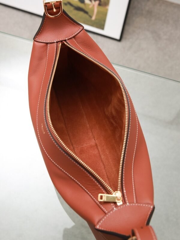 CELINE MEDIUM ROMY IN SUPPLE GRAINED CALFSKIN