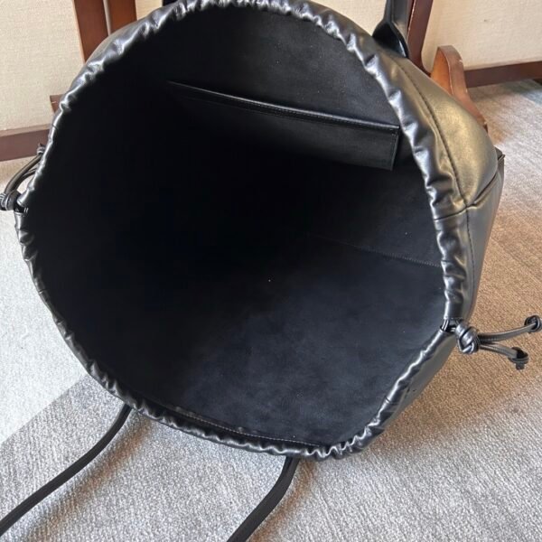 199973DU3-38NO (3) CELINE CABAS TRIOMPHE cowhide drawstring bag