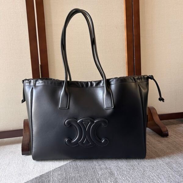 199973DU3-38NO (6) CELINE CABAS TRIOMPHE cowhide drawstring bag