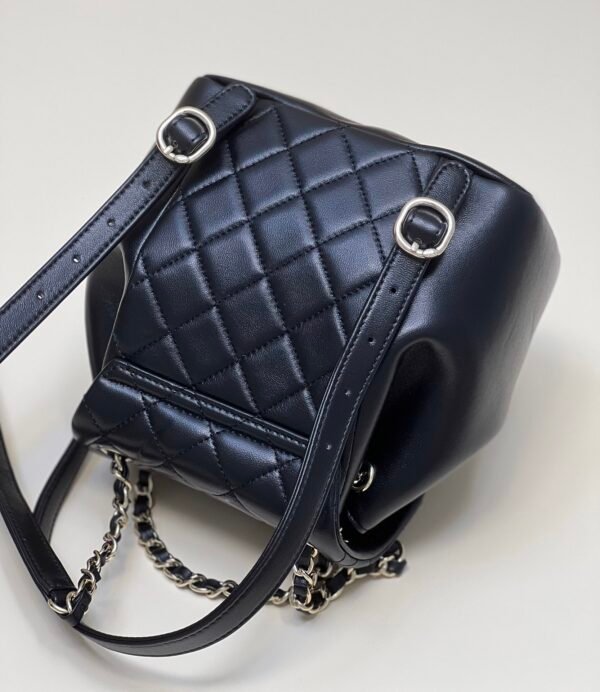 22A Duma Black (6) CHANEL 22A Duma classic gold double C LOGO diamond quilted lambskin Backpack small