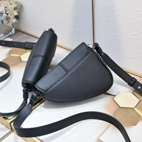 2ADCA543KEN_H00N (4) Dior Mini Saddle Bag Black