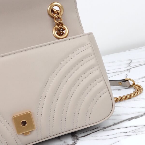 GG MARMONT MEDIUM SHOULDER BAG