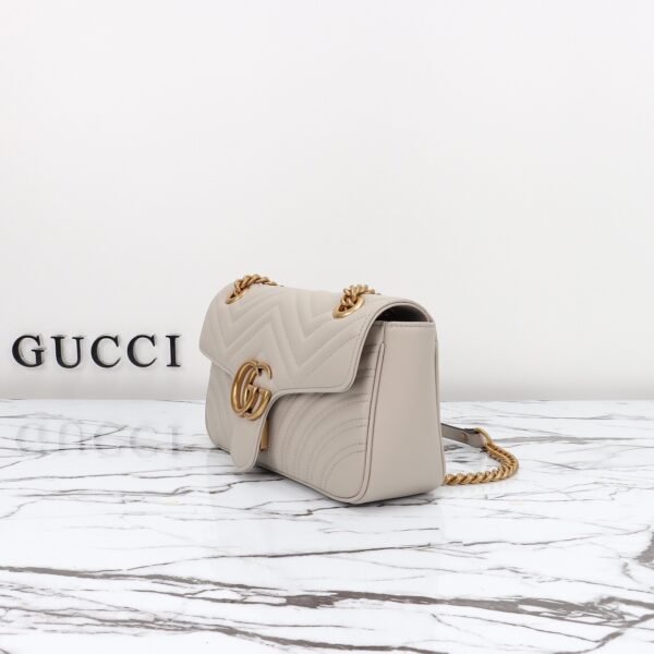 GG MARMONT MEDIUM SHOULDER BAG