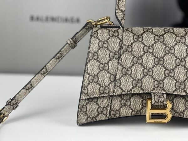 681697 520981 (1) GUCCI × BALENCIAGA Hourglass Bag
