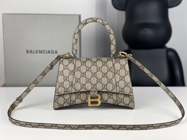 681697 520981 (8) GUCCI × BALENCIAGA Hourglass Bag