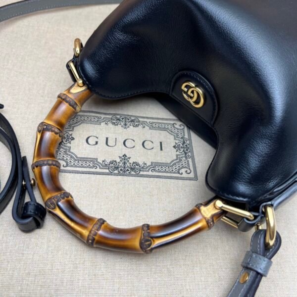 GUCCI DIANA series small shoulder bag