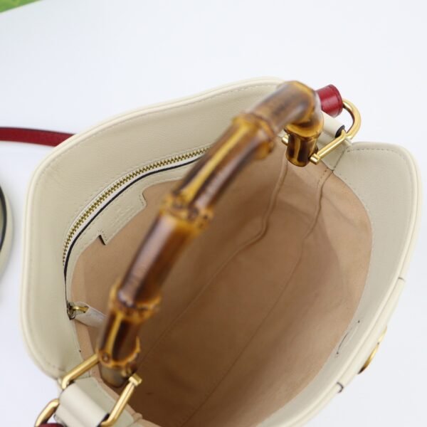 GUCCI DIANA series small shoulder bag