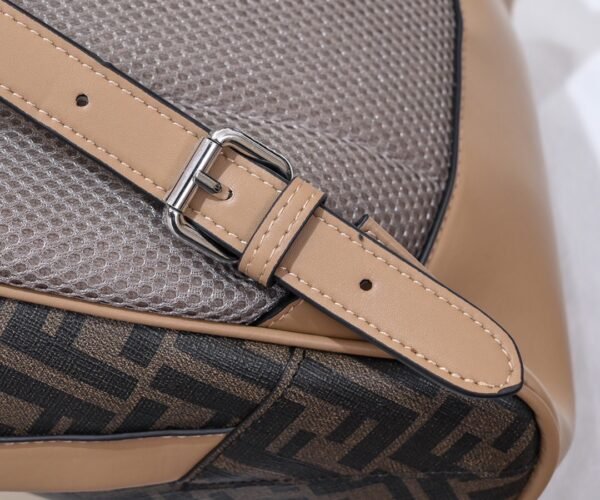 Fendi Diagonal Fendi Chiodo Medium