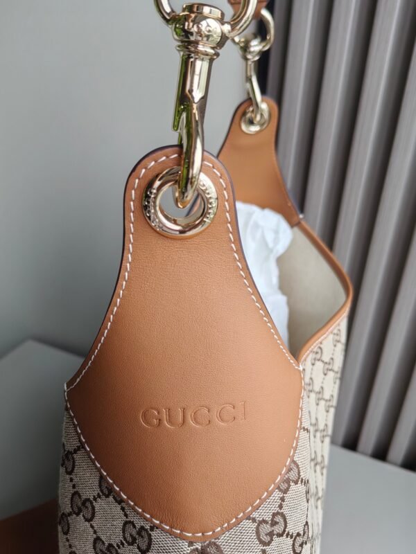 GUCCI BODY double lock oversized shoulder bag