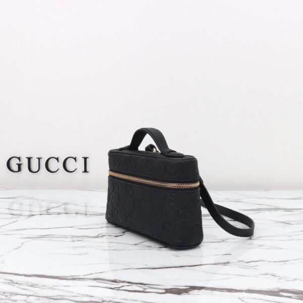 GG EMBLEM SMALL BAG