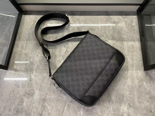 821154 FAED4 1000 (3) GG EMBLEM MEDIUM CROSSBODY BAG