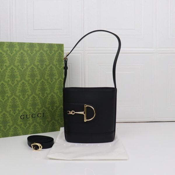 833665 AAEC2 1000 (1) GUCCI 73 series small bucket bag