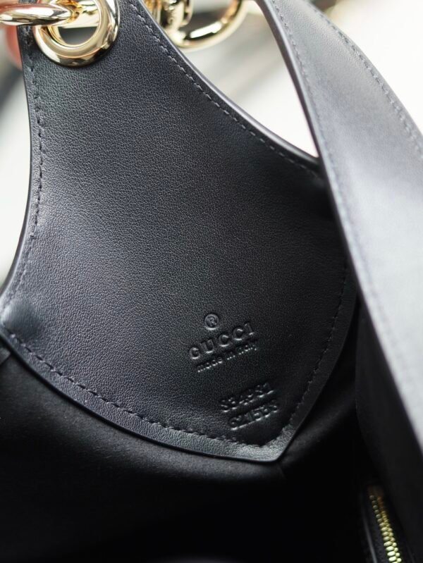 GUCCI BODY double lock large shoulder bag