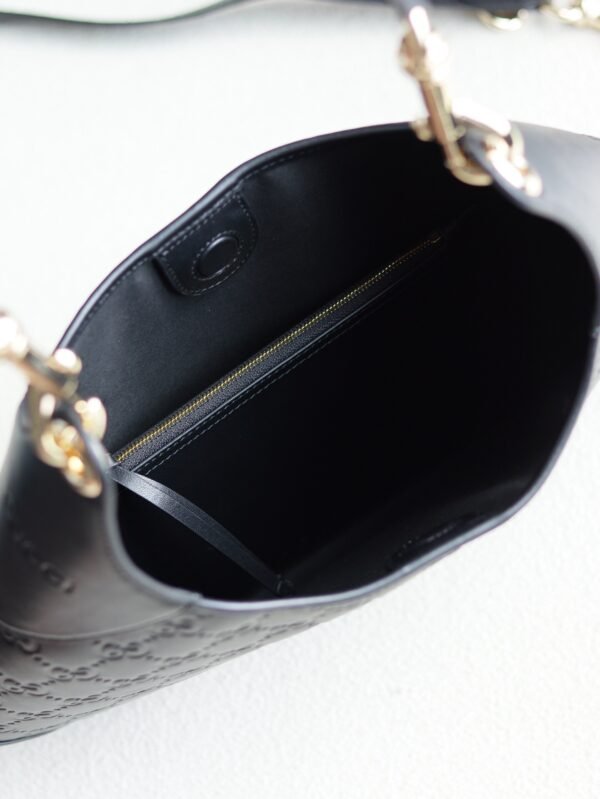 GUCCI BODY double lock large shoulder bag