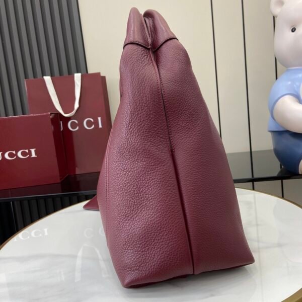 837466 AAEAO 6207 (1) GUCCI SOFTBIT XL SHOULDER BAG