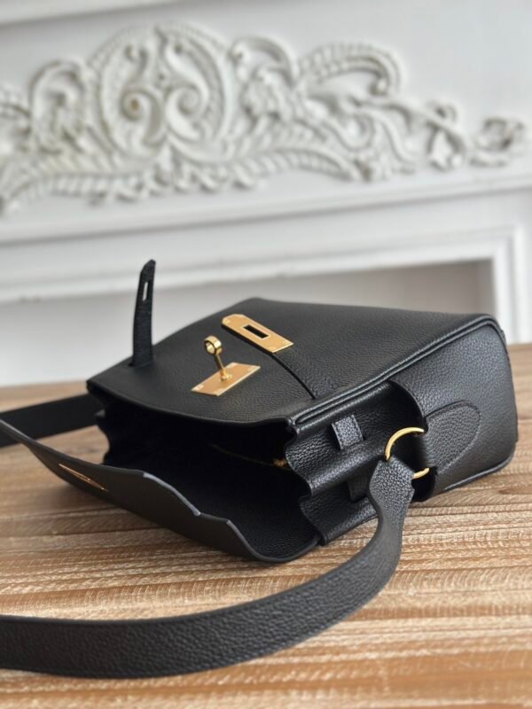 8491FCCC5B1DCA1934EC83BC6B155381 Kelly Messenger Bag 25