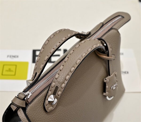 By The Way Selleria Medium