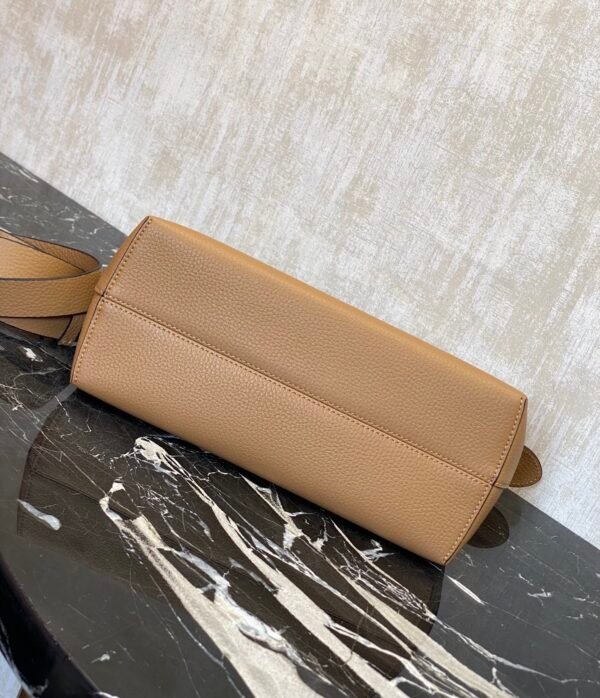 By The Way Selleria Medium