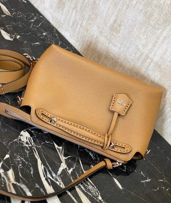 By The Way Selleria Medium