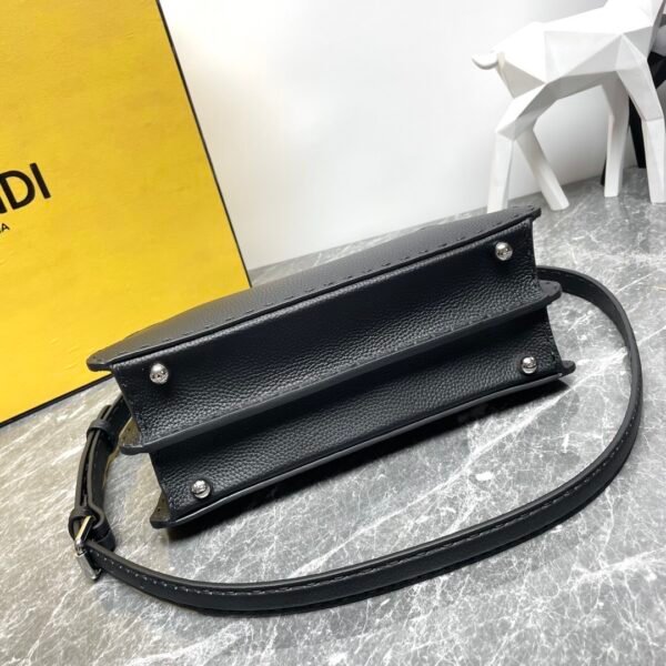 Peekaboo ISeeU Small