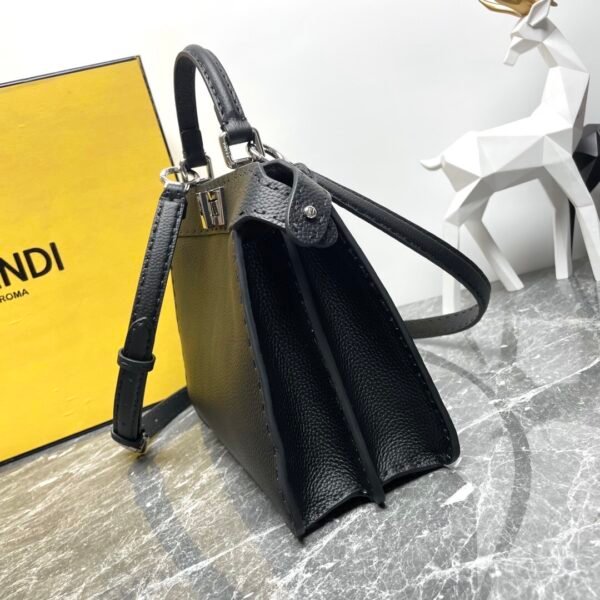 Peekaboo ISeeU Small