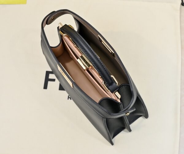 Peekaboo ISeeU Small