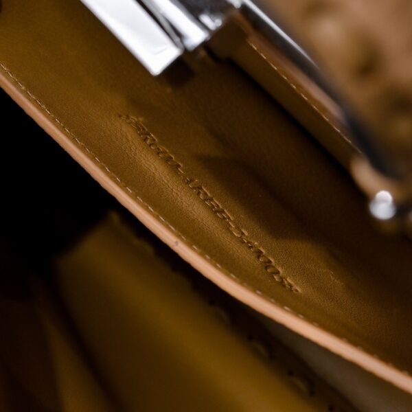 Peekaboo ISeeU Small