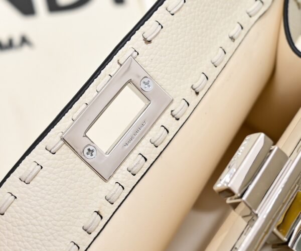 Peekaboo ISeeU Small