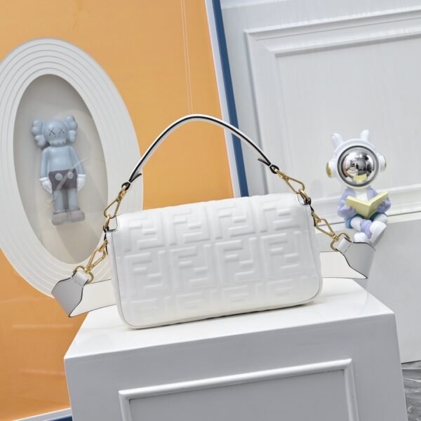 Fendi Baguette