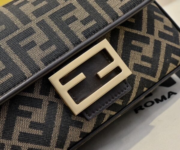 Fendi Baguette Chain Midi