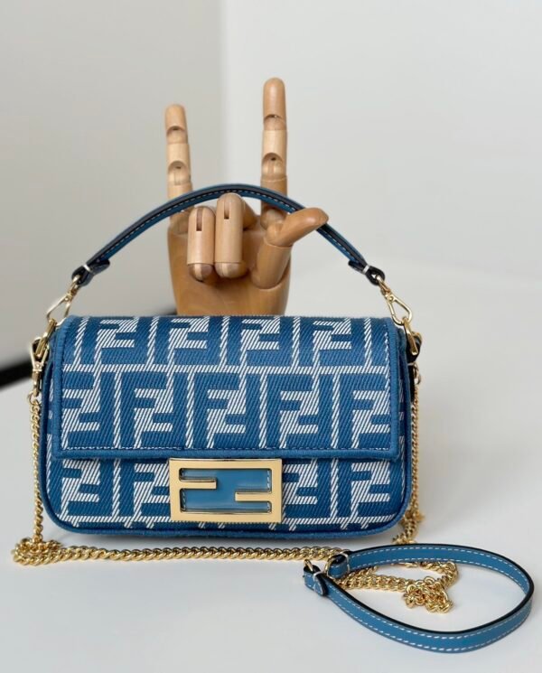 Fendi Baguette