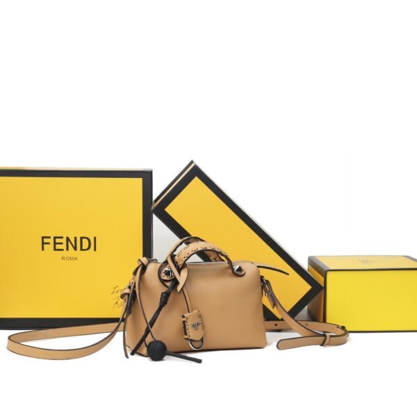 By The Way Selleria Mini