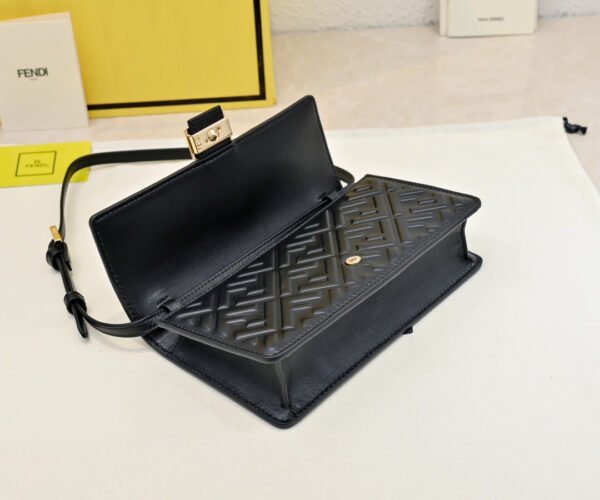 Wallet On Chain Baguette