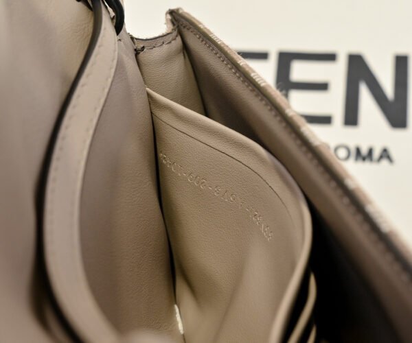 Wallet On Chain Baguette