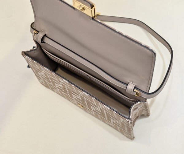 Wallet On Chain Baguette