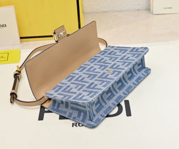 Wallet On Chain Baguette