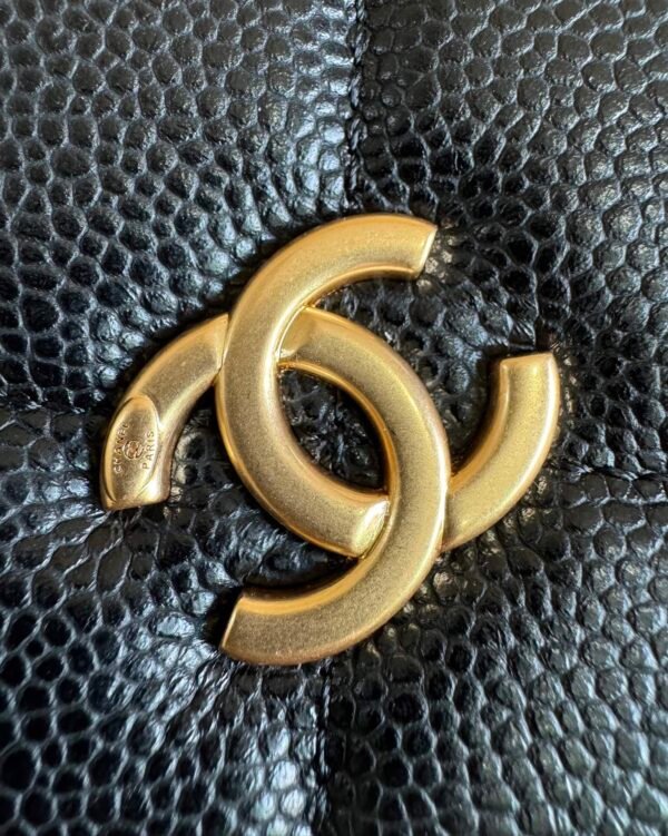 DIA COMMERCE - CHANEL Bowling Bag Small Glossy Caviar Black Gold