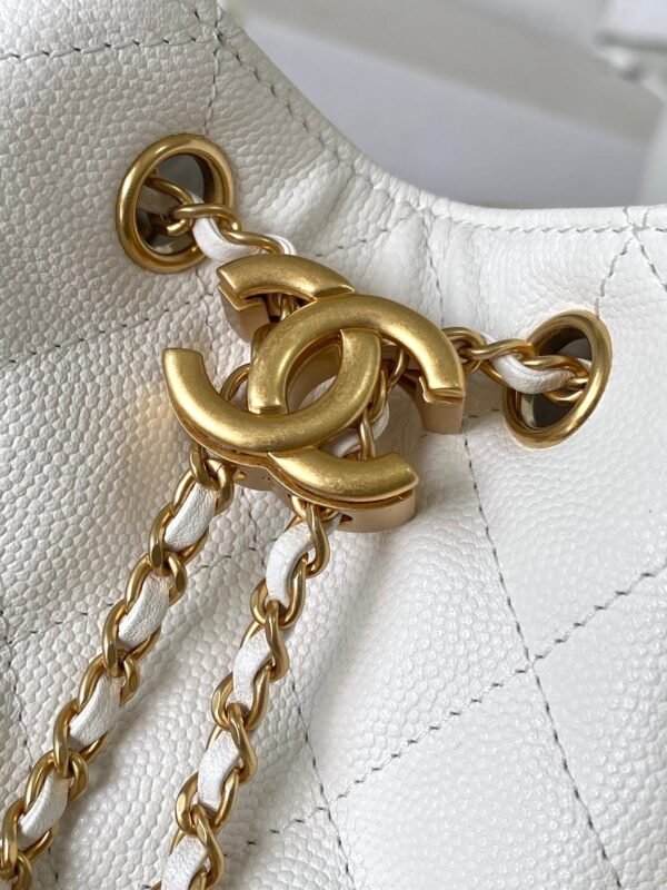 CHANEL 25 Calfskin Hobo Bag Small Handbag white