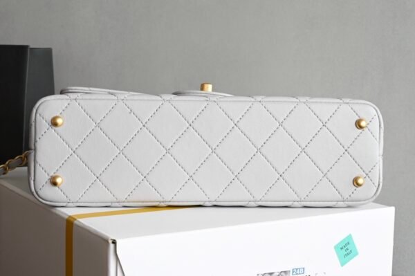 CHANEL AS5356 (5) CHANEL flap bag with top handle Lambskin White