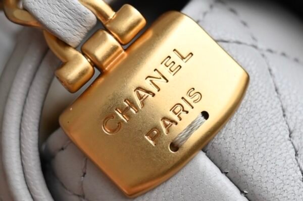 CHANEL AS5356 (6) CHANEL flap bag with top handle Lambskin White