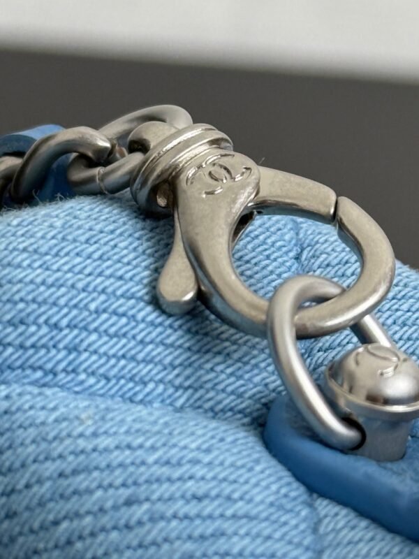 CHANEL 25C zippered silver buckle washed denim shoulder crossbody tote bag blue