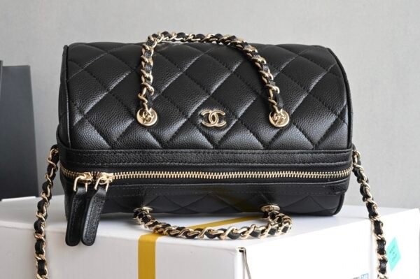 Chanel AP4474 (7) CHANEL Classic chain bag Shiny grained calfskin and gold-tone metal Bowling Bag Black