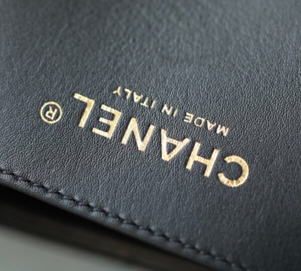 Chanel 22K hobo underarm bag Black Lambskin