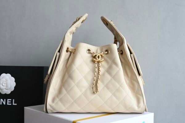 CHANEL 25 Calfskin Hobo Bag Small Handbag