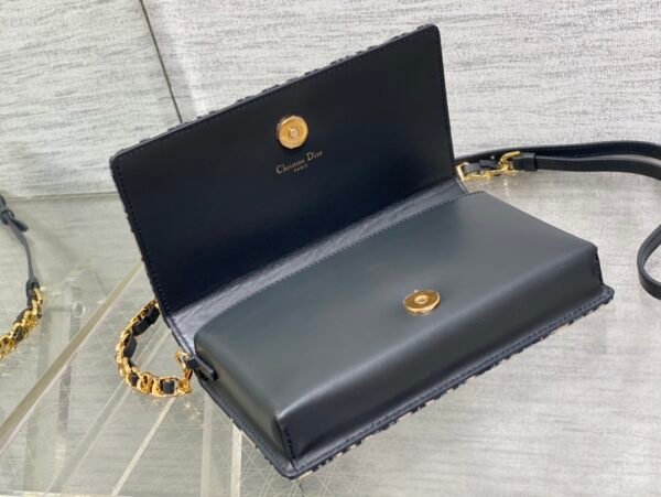 CHRISTIAN DIOR CD Signature Mini Bag