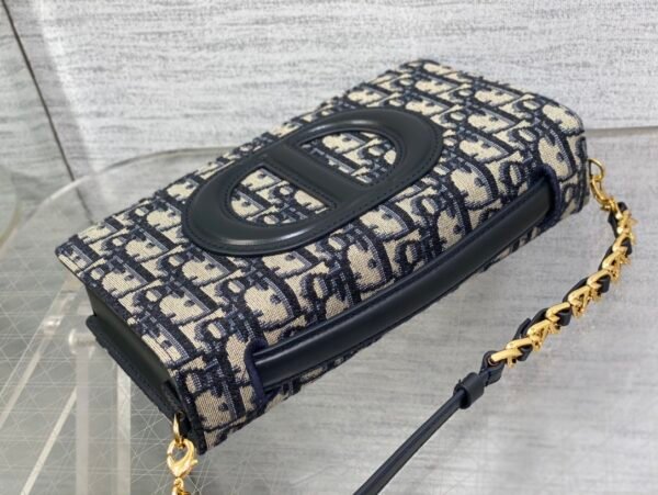 CHRISTIAN DIOR CD Signature Mini Bag